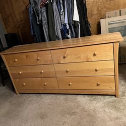 Dresser And Night Stand Set
