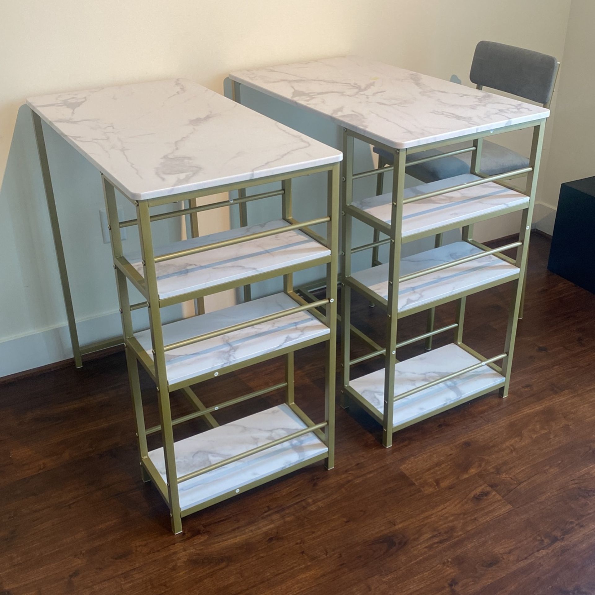Bar Style Table With Chairs