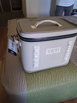 Yeti hopper flip 18