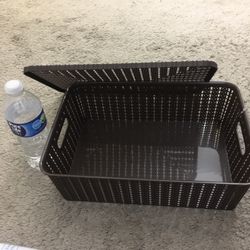 Cute Small Storage Plastic Basket With Lid 