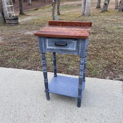 Upcycled Farmhouse Spindle Table 