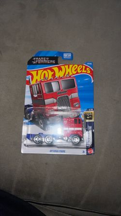Hot Wheels HW SCREEN TIME Optimus Prime !