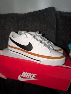 Nike Court Legacy
