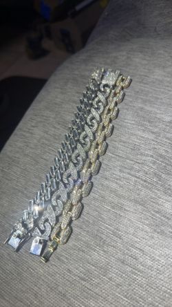 MOISSANITE BRACELETS