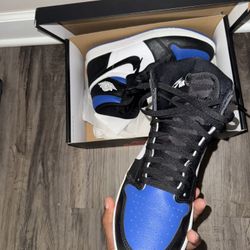 Air Jordan 1 Retro High OG “Royal Toe”