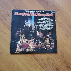 The Official Álbum OF Disneyland/Walt Disney World