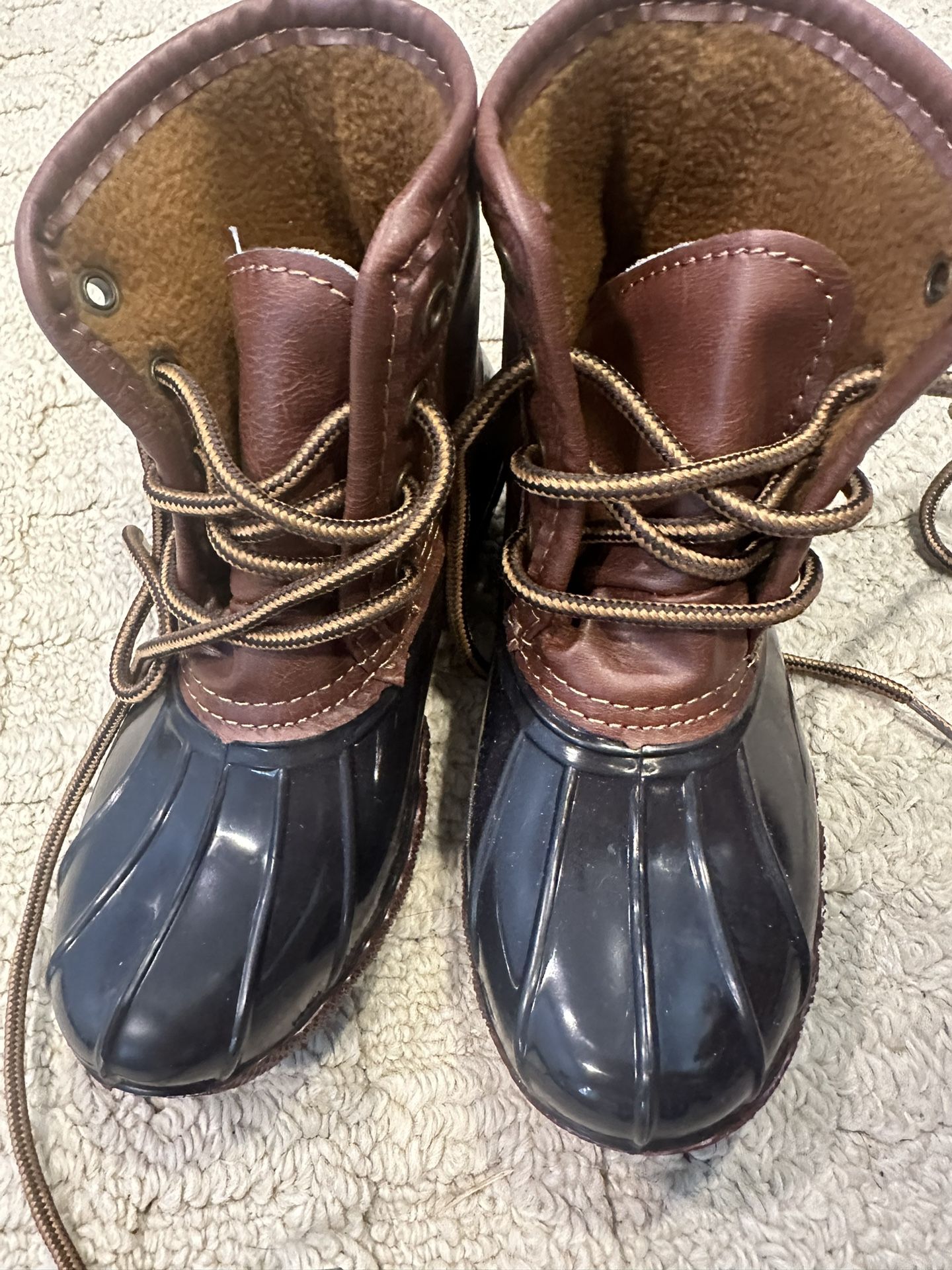 Duck rain boots