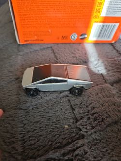 Hot Wheels RC 1:64 Tesla Cybertruck Remote Control Vehicle