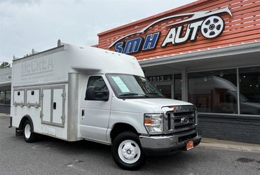 2017 Ford E-350 SD