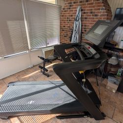 Nordic Track Commercial 1250 Treadmill