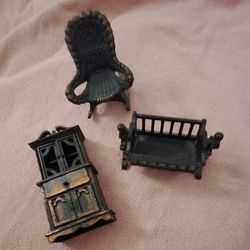 DURHAM INDUSTRIES MINIATURE DIE CAST FURNITURE DOLL HOUSE COLLECTIBLES
