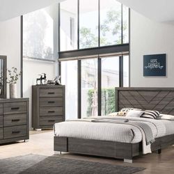 4 PCs Bedroom Set Dresser Mirror Night Stand And Queen Bed 