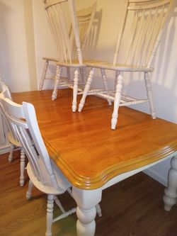 Hutch,Ketchen table,entertainment center