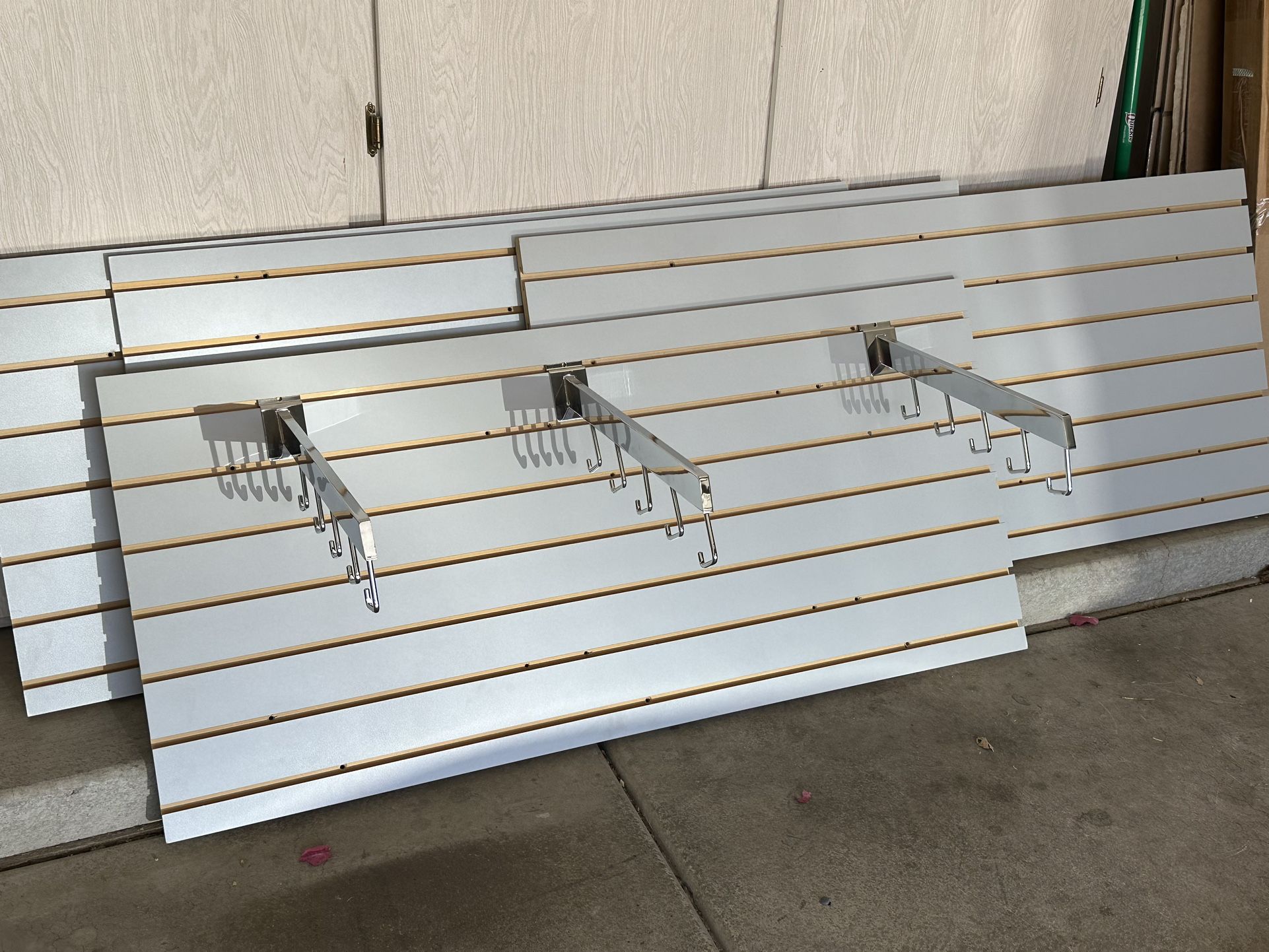 48” Slat Wall And Hooks 