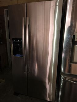 Amana refrigerator