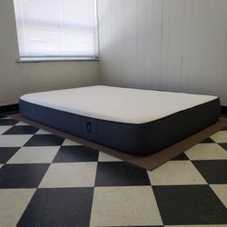 Full size mattress - can DELIVER almost anywhere for $20 extra - please see all photos and read everything 🙂
