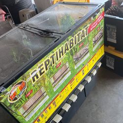 BRAND. NEW REPTILIAN TANK 