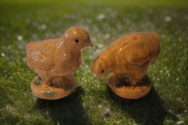 Pair of Ceramic Chicks - So Darn Cute!