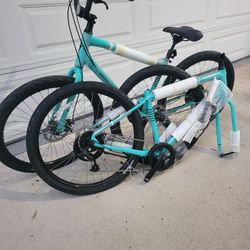 Specialized Roll 2.0 Size Medium  Or Xl Brand New  Med 490$ Xl 550$ 