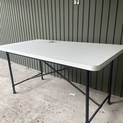 Ikea Karpalund table legs (no tabletop)