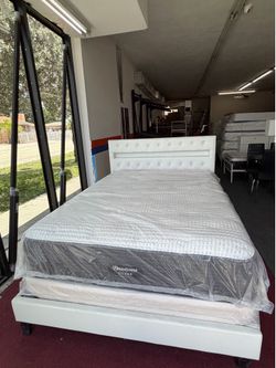 Beautyrest silver mattress