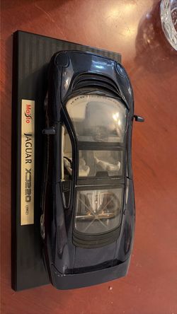 Maisto Jaguar xj220 (1992)