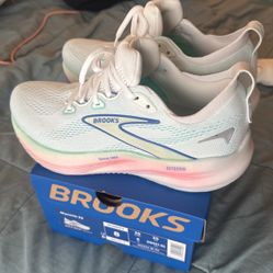 Brooks Running Shoes 