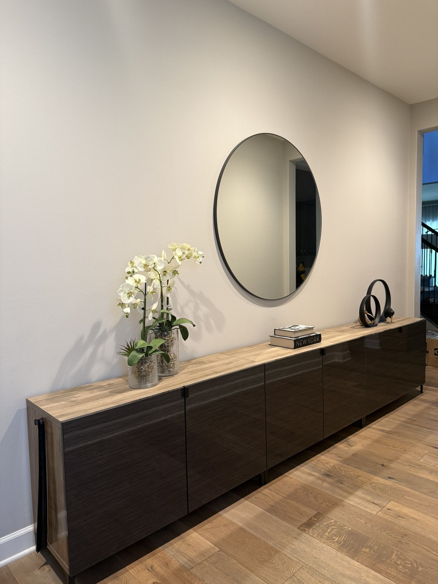 Long Console And Mirror Set