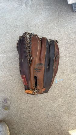 Vintage - LEFT HANDED GLOVE