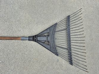 CRAFTSMAN  Extra Large Garden Rake.
