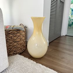 Large Ivory/ Light Yellow Vase
