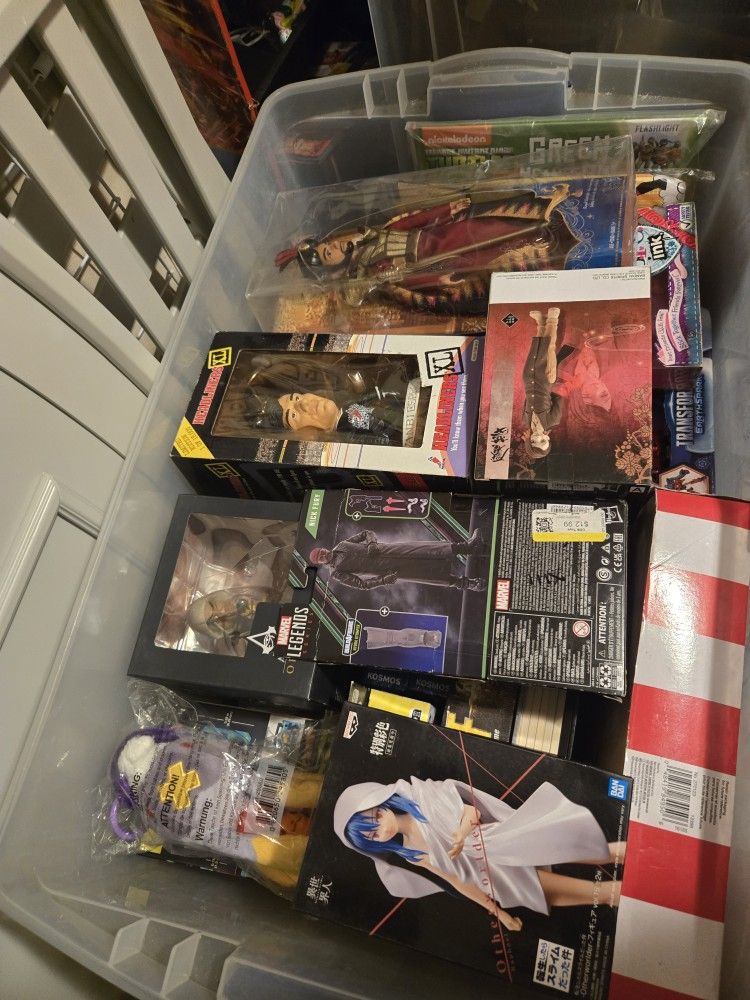 Mix Toys, Collectibles Bin Lot