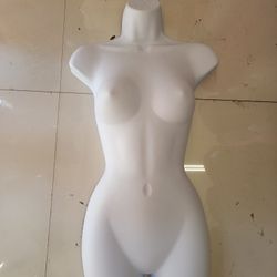 Half Mannequins
