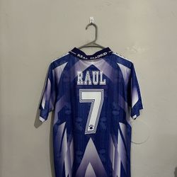 Real Madrid 1996-97 Away Raul Jersey Medium