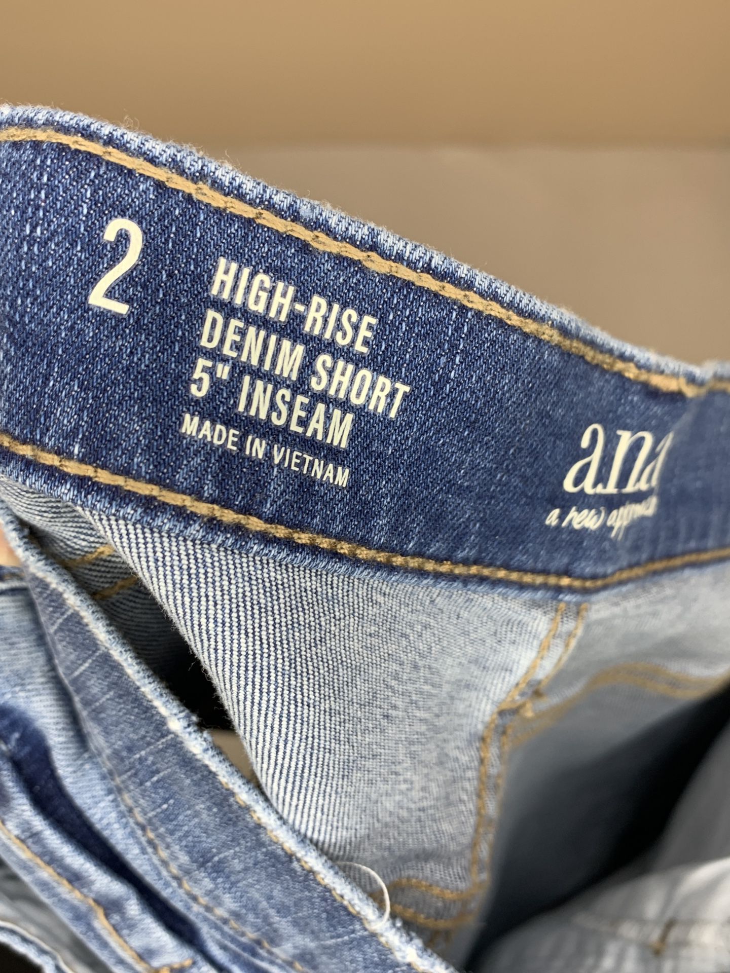 A.N.A. Jean Shorts Women's High-Rise  Size 2 Cuffed High Rise Blue Stretch Denim