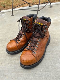 Caterpillar men’s work boots size 11