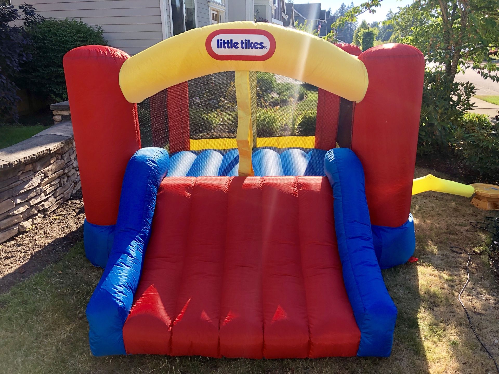 Jump For Joy!! LITTLE TIKES Inflatable Jump & Slide Bounce House