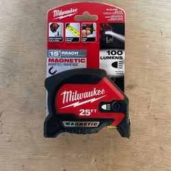 Milwaukee Tape Measure 25ft 