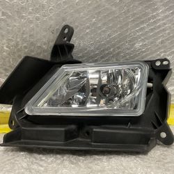 2011-2013 mazda 3  Fog Light left side