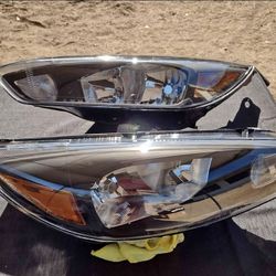 15-18 Ford Focus Headlights Faros Calaveras Micas Luces 