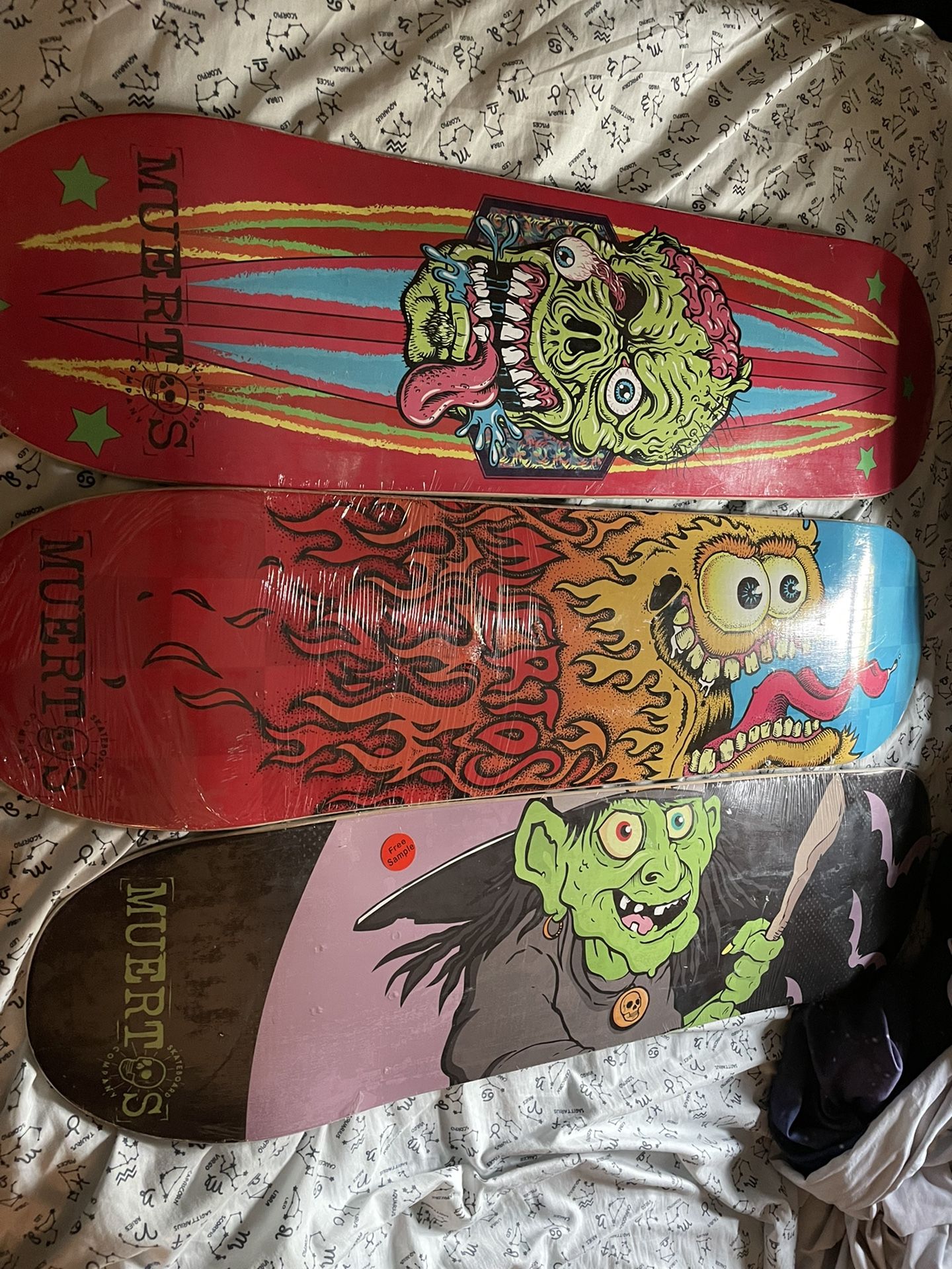 muertos skate decks