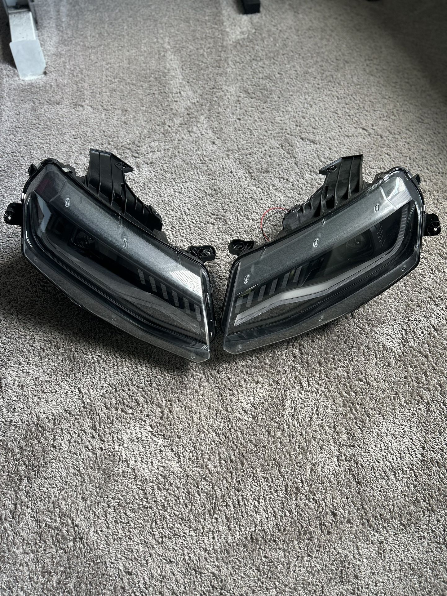For Chevy Camaro 16-18 Headlights Signature Series Driver & Passenger Side Black