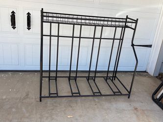 Bike rack for 4 bikes and Helmets