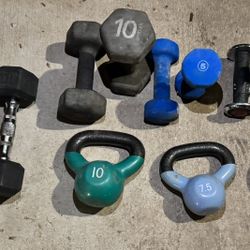 Assortment of Weights 