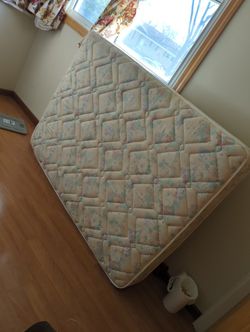 Full Size Mattress & Box Spring