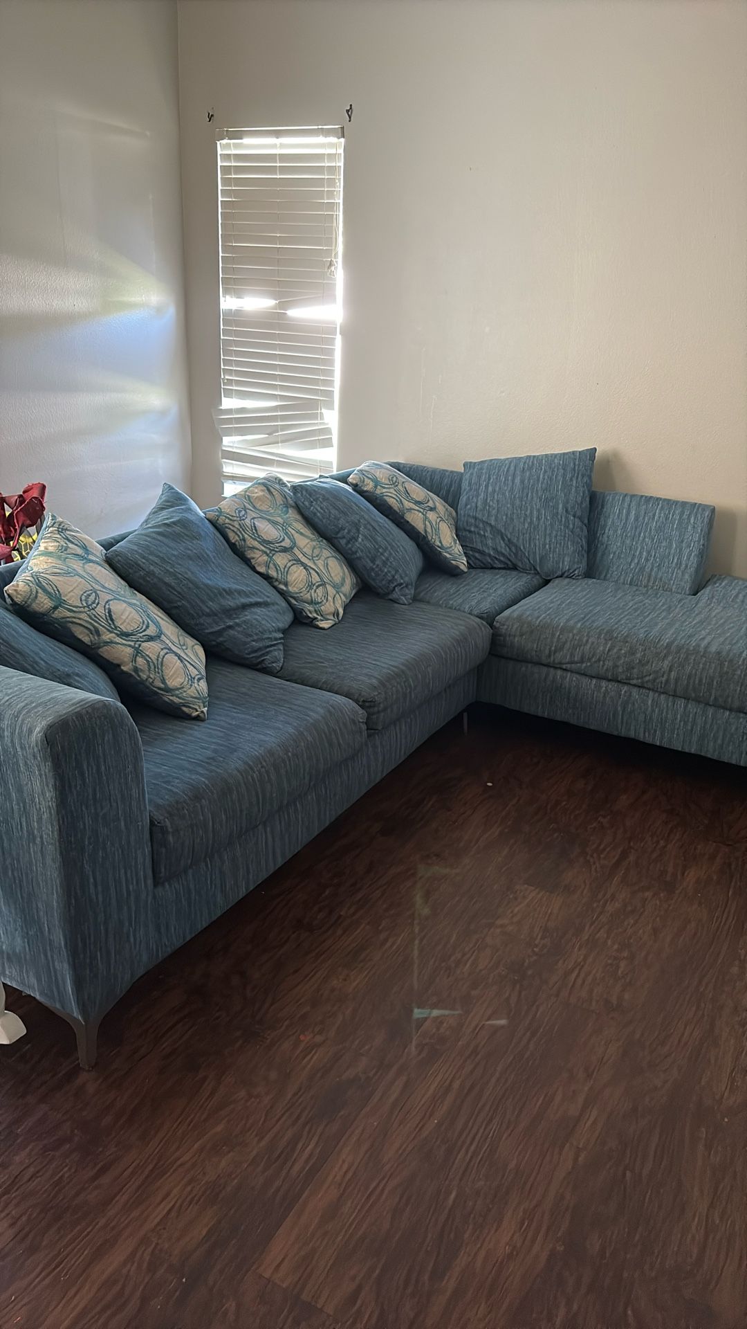 Teal L Shape Sectional Couch W/ 9 Throw Pillows 