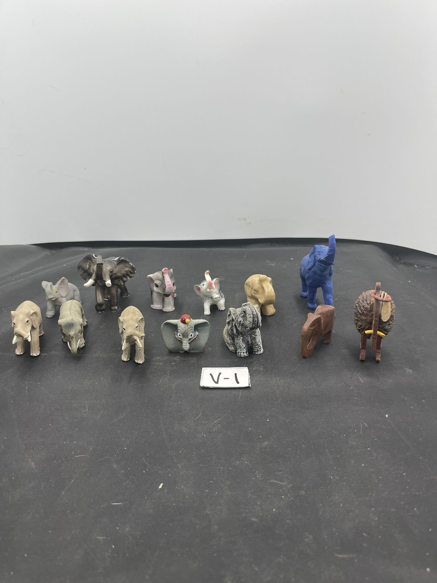 Lot Of 13 VNTG Mini Elephants