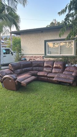 Leather reclining couche