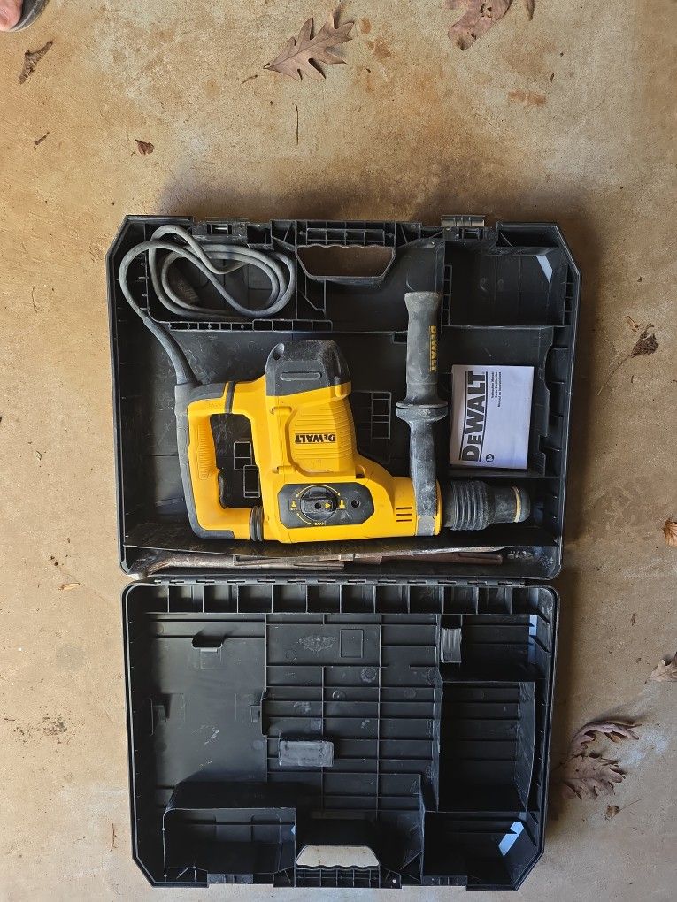 Dwalt Hammer Drill