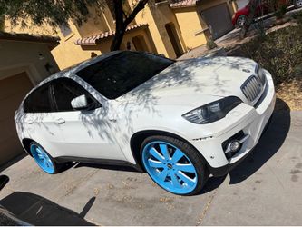 2013 white BMW X6